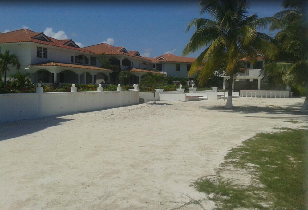 Sands Villas San Pedro  Kültér fotó